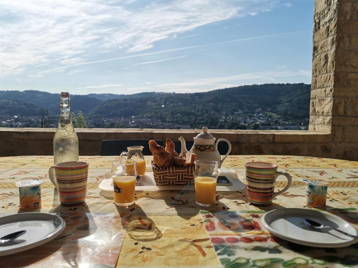 Le Senechal Bed & Breakfast Villefranche-de-Rouergue Exterior foto